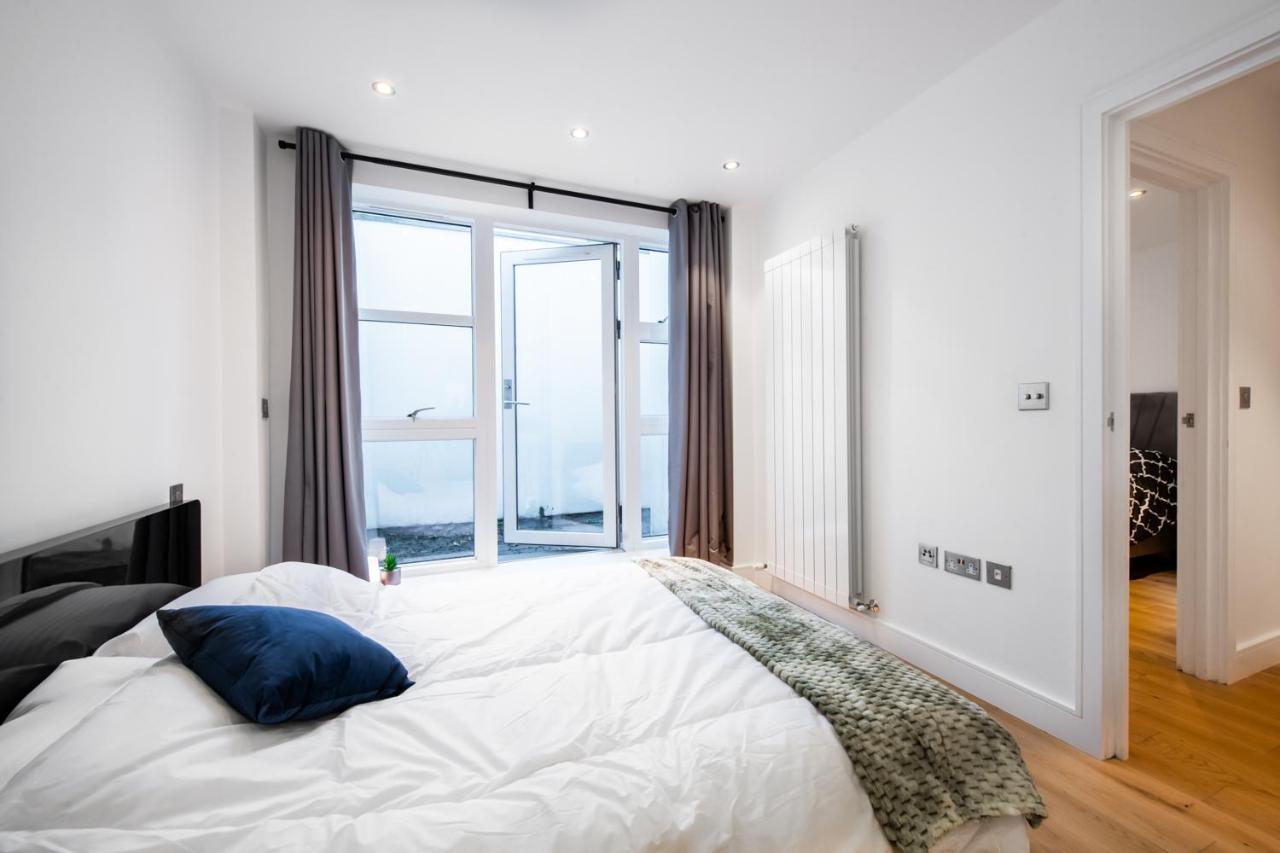 Appartamento 2 Bed Flat In Clapham Common Londra Esterno foto